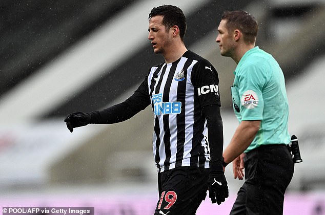 Newcastle full back Javier Manquillo is closing in on a move to join Spanish side Celta Vigo