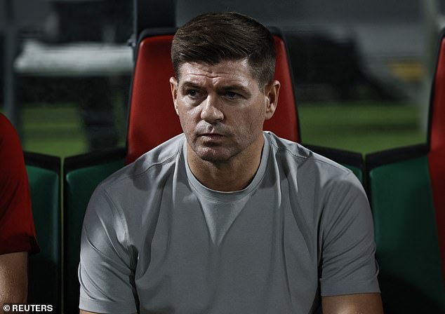 Steven Gerrard has demanded 'ruthless' transfers at Al-Ettifaq in a bid to rise up the league