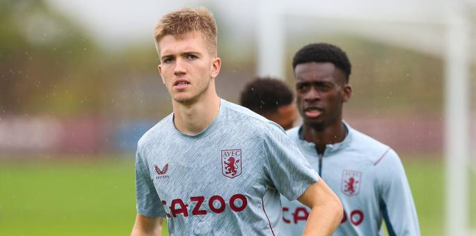 Young Aston Villa defender set to join Real Union on a loan deal