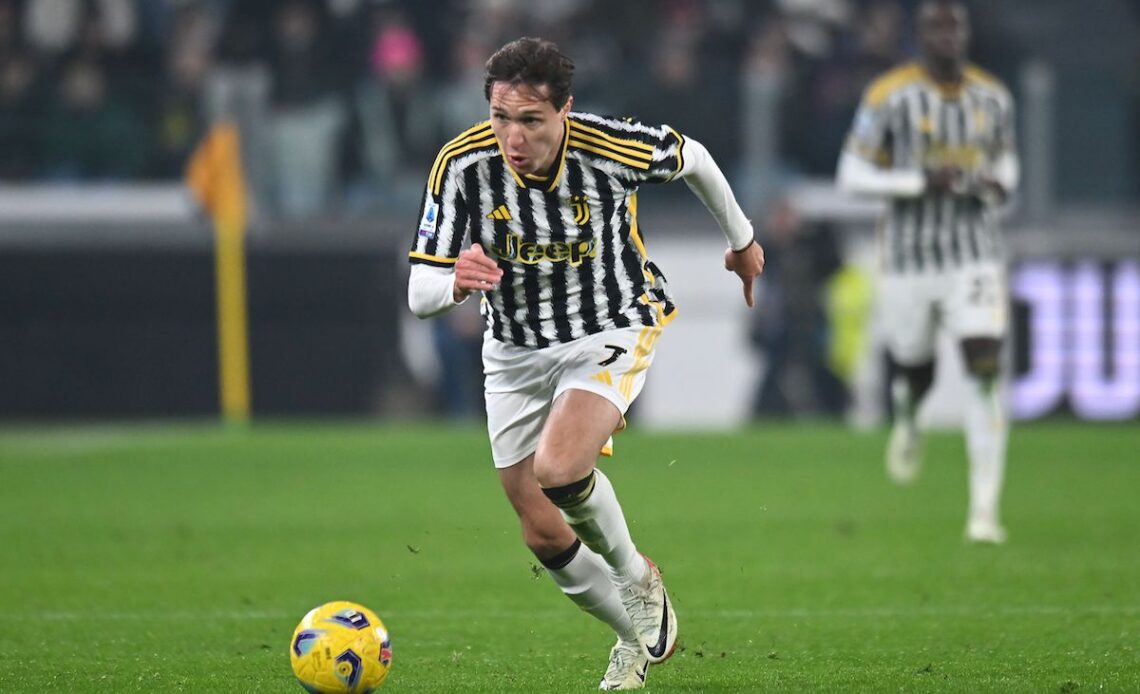 Man United & Liverpool on alert as Juventus open to sell Federico Chiesa