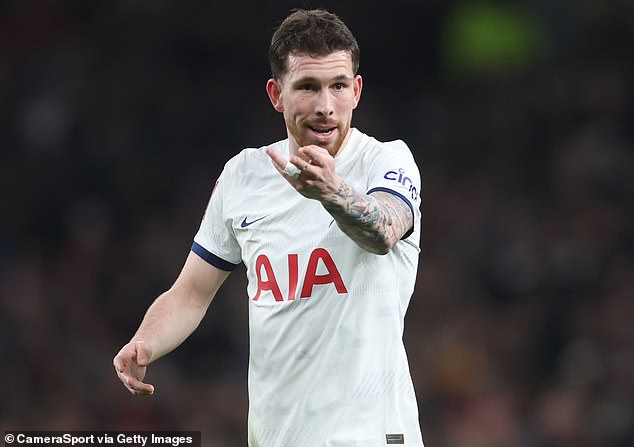 Lyon want to sign Tottenham midfielder Pierre-Emile Hojbjerg before the window closes