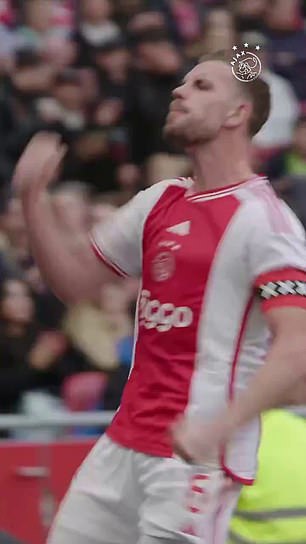 In the video, Henderson was seen pumping his fists in celebration after winning a throw-in