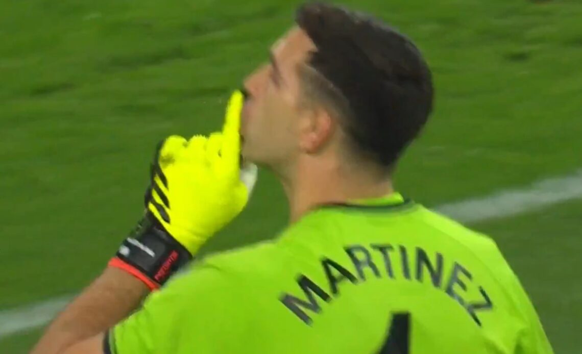 Emi Martinez leaves TNT Sports pundits singing his praise after Aston Villa's penalty shootout win