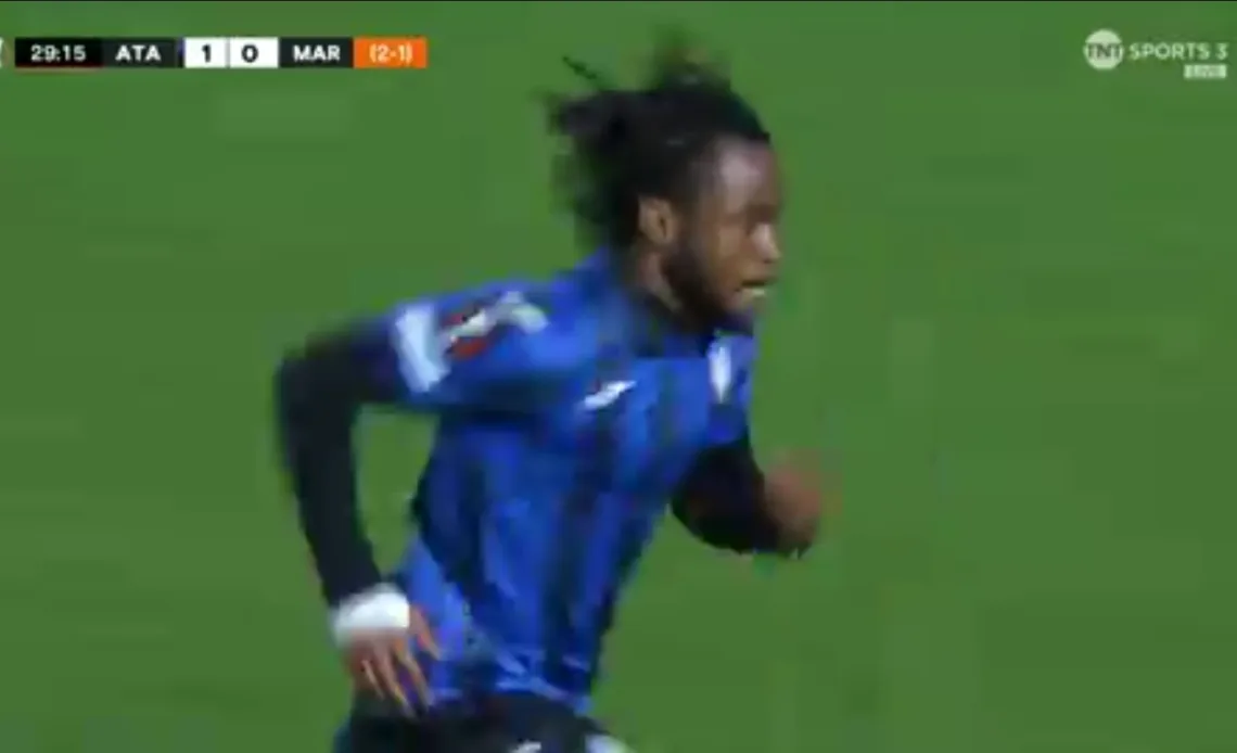 Ademola Lookman's deflected strike gives Atalanta a 2-1 lead on aggregate against Marseille