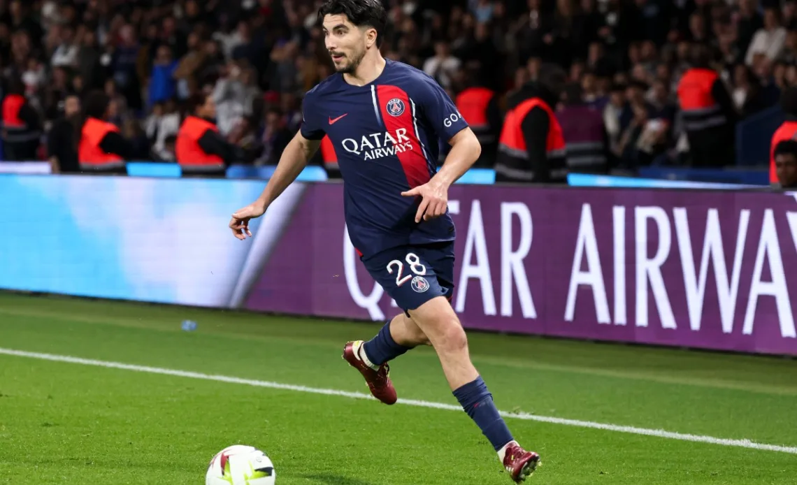 Exclusive: Aston Villa interested in star who is set to seal transfer away from PSG, says expert