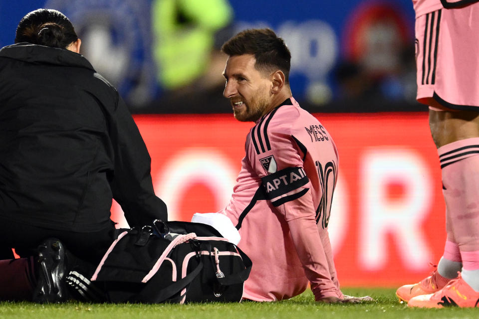 MONTREAL, QUEBEC - MAY 11: Lionel Messi #10 of Inter Miami reacts after being injured during the first half against CF Montréal at Saputo Stadium on May 11, 2024 in Montreal, Quebec. (Photo by Minas Panagiotakis/Getty Images)