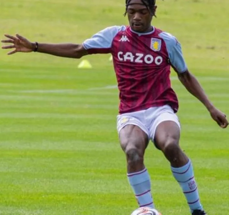 Player confirms he has left Aston Villa to sign for Man United