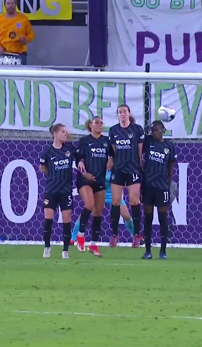 Savannah DeMelo with the 🚀  #nwsl