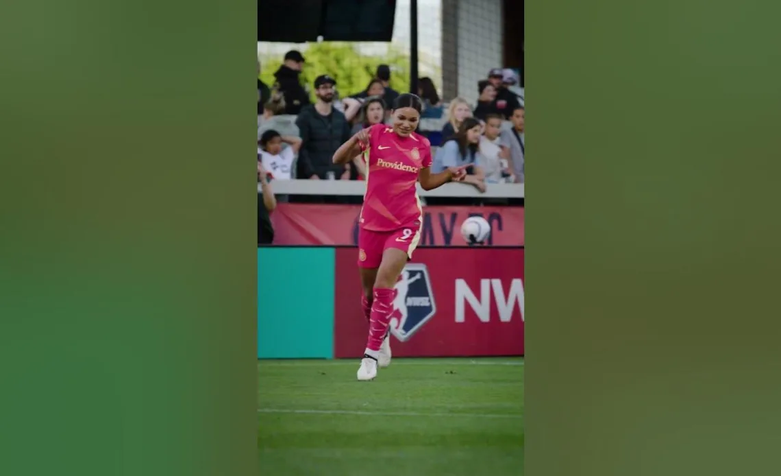 Soph, what's it feel like scoring four in your last 3? 🤩 #BAONPDX