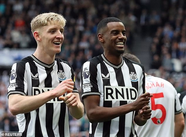 Newcastle have allayed fears they would have to sell Anthony Gordon and Alexander Isak