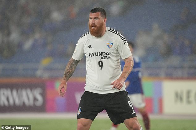 The forward, dubbed an 'absolute unit' by fans, departed Ulsan HD earlier this month