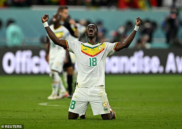 Senegal international Sarr has agreed personal terms with the Premier League side