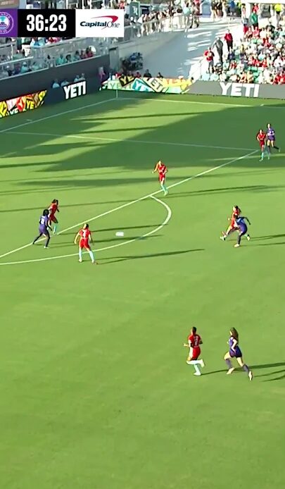 Barbra Banda makes it look so easy doesn't she?  #nwsl