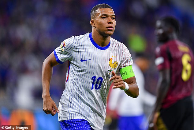 Kylian Mbappe agreed terms with Liverpool after signing a new contract at PSG, according to a report