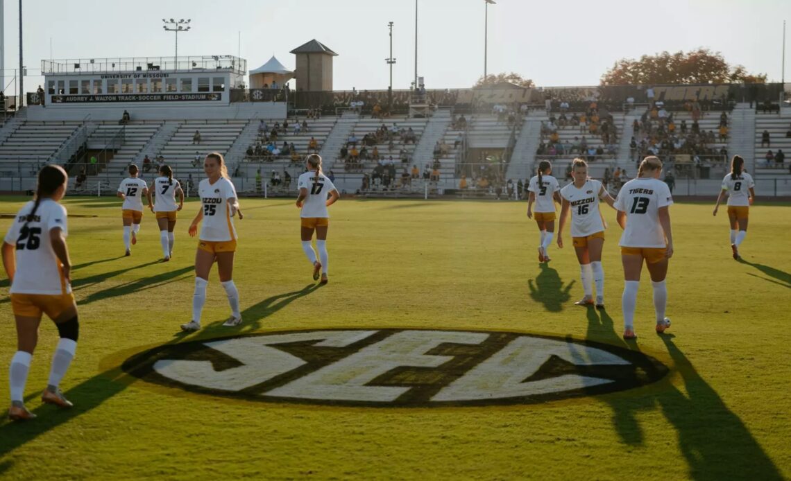 Soccer to Host Florida on Senior Night