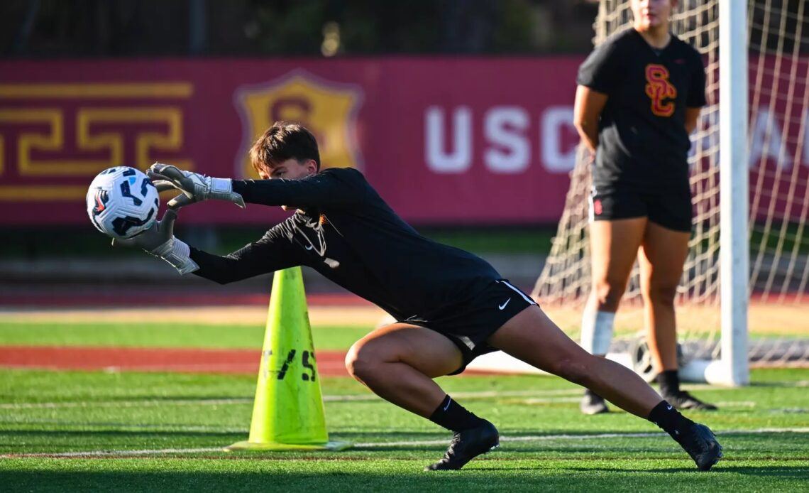 USC Women's Soccer Continues Big Ten Play at Purdue, Indiana