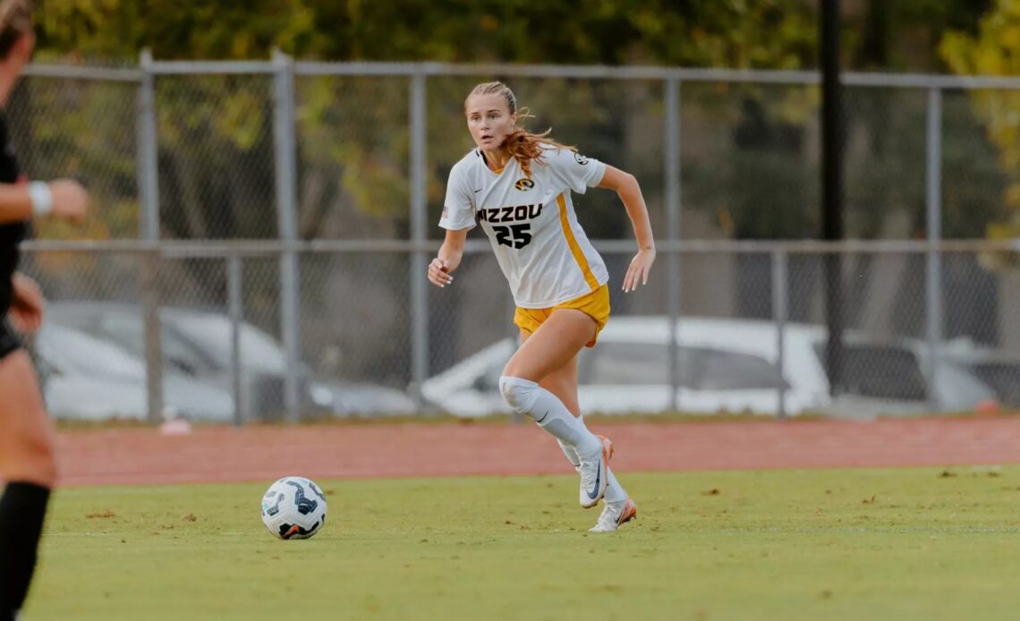 Soccer Primed for Showdown With Ole Miss